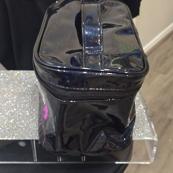 Wet-n-Wild X Disney Villains Fairedt & Fiersest Cosmetic Case - Picture 12 of 13